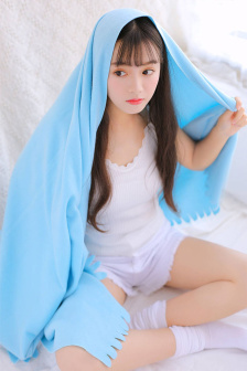 鬓边不是海棠红